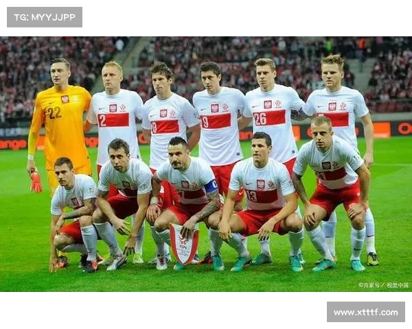 大卫路易斯独特踢法与多变位置解析揭示防线核心角色的转变