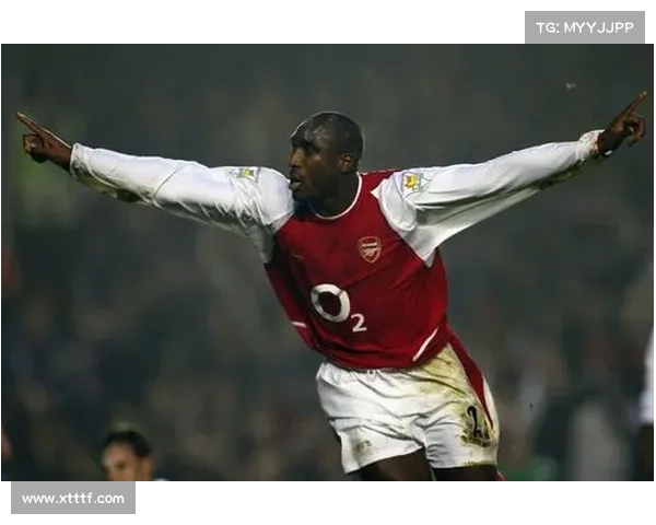 坎贝尔在球场上担任的具体位置及其在球队中的重要作用分析